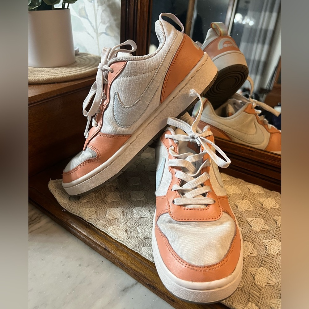 NIKE Court Borough Low 2 SE Classic Sneakers Orange Teal White Girl's Size 6Y